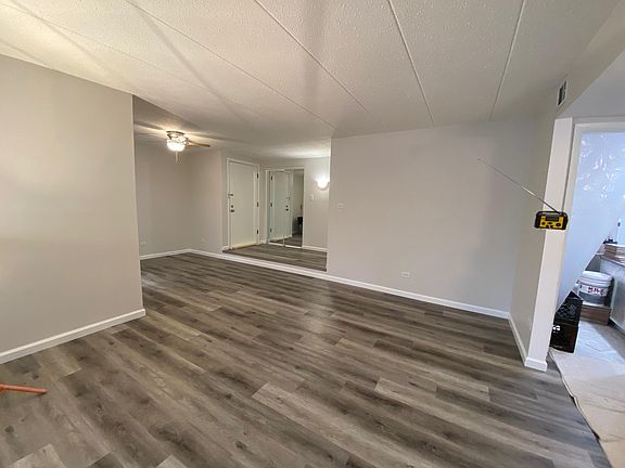 4th image of 13619 Lavergne Ave #1