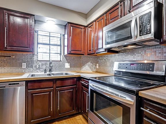 3rd image of 218 N Beacon St APT 107
