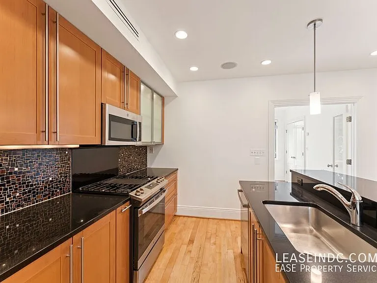 1922 12th St NW #2 — Photo 10