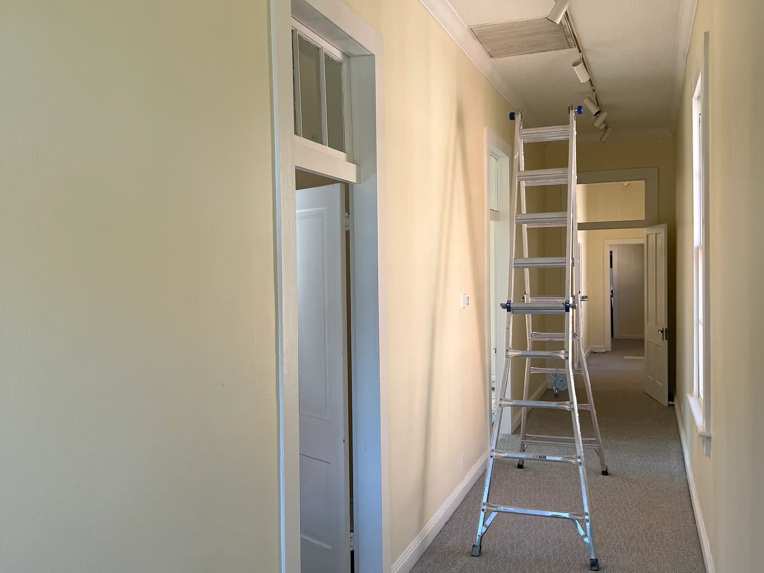3 bed, 1.5 bath, $1,700 — Photo 4