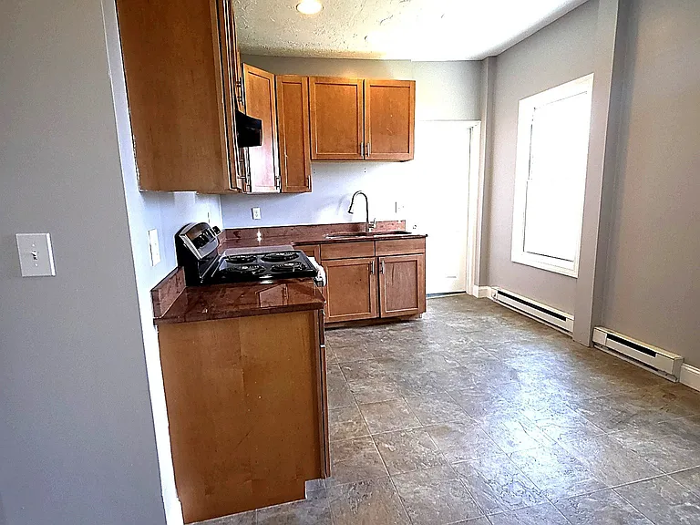 25 Lester St — Photo 5