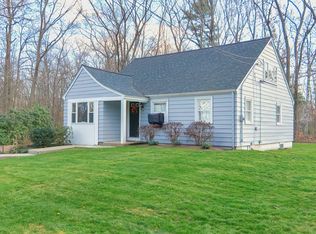 15 Cross St, Bellingham, MA 02019