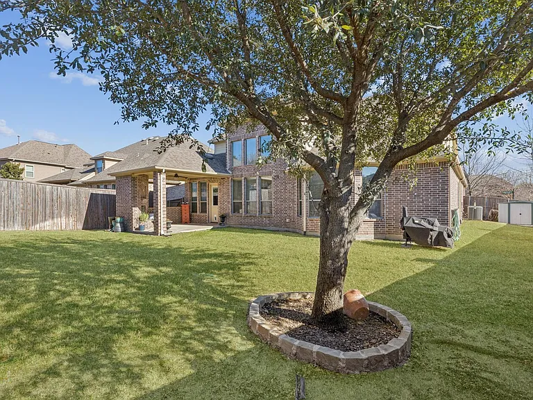 112 Chatfield Dr — Photo 21