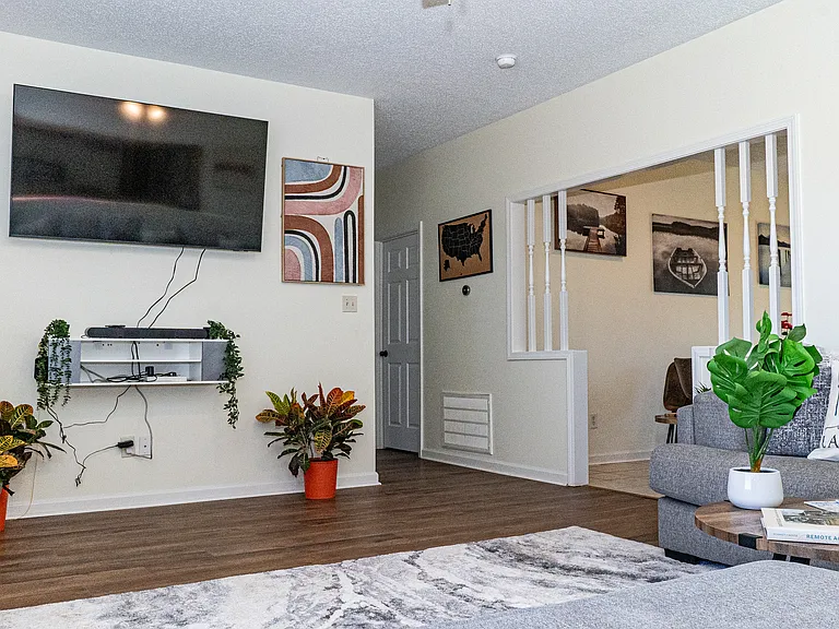 3109 Riviera Dr — Photo 17