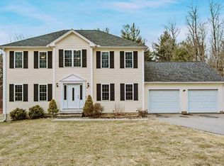 267 Cedar St, Sturbridge, MA 01566