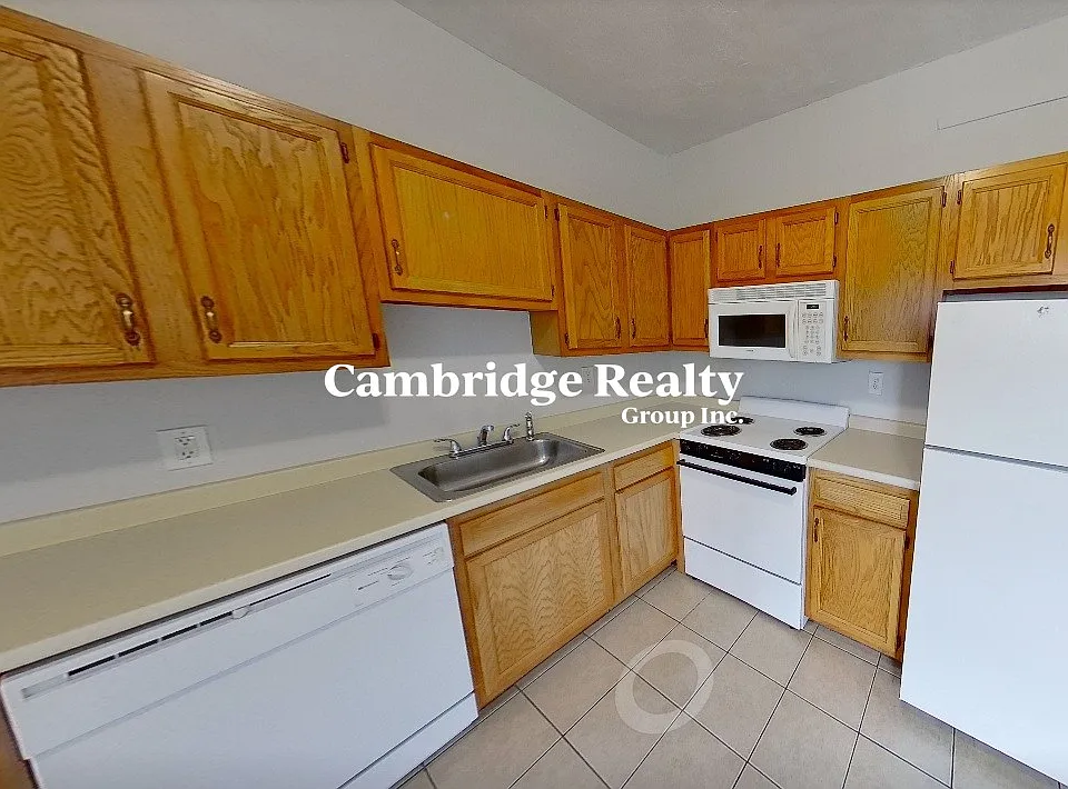 35 South St #8T