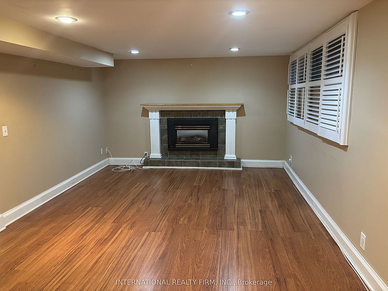 Toronto House for rent - 5 Bedrooms — photo 5
