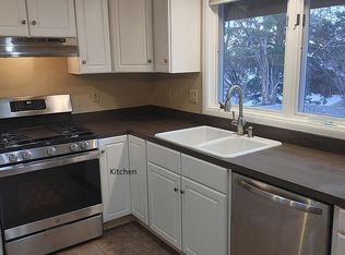 375 SE Airpark Dr, Bend, OR 97702