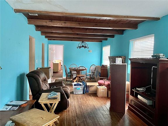 4th image of 1300 NW 3 Avenue