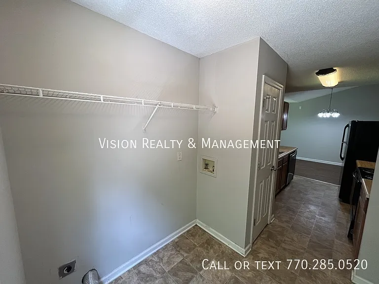 208 Wesley Chapel Rd — Photo 20