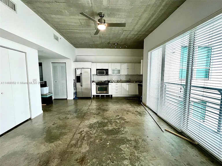 109 NE 2nd Ave #17 — Photo 11