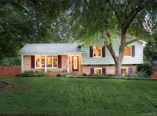 1912 Wedgedale Dr, Charlotte, NC 28210