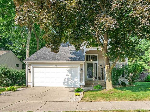 3rd image of 4629 Summer Creek Ln SE