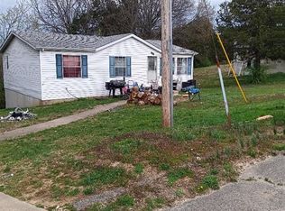 297 Vistaview Dr, Villa Ridge, MO 63089