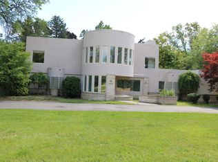 1535 W Long Lake Rd, Bloomfield Hills, MI 48302