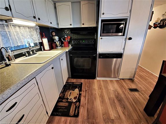 4th image of 30427 Francis St #322