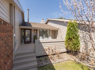 9528 Woodbridge Rd, Bloomington, MN 55438