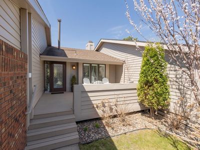 9528 Woodbridge Rd, Bloomington, MN, 55438