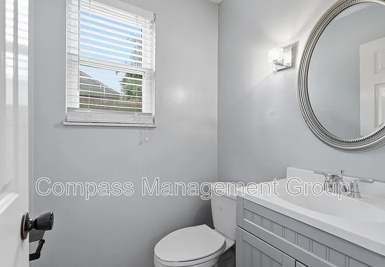7668 Chatham Cir — Photo 13