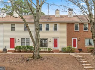 228 Chads Ford Way, Roswell, GA 30076