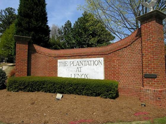 1st image of 25302 Plantation Dr NE