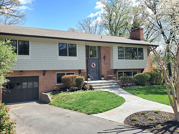 3rd image of 3809 37th St N