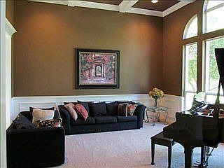 3rd image of 1500 Rockwood Dr