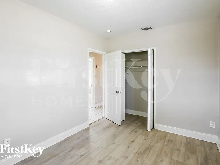 1121 NW 23rd Ter — Photo 16