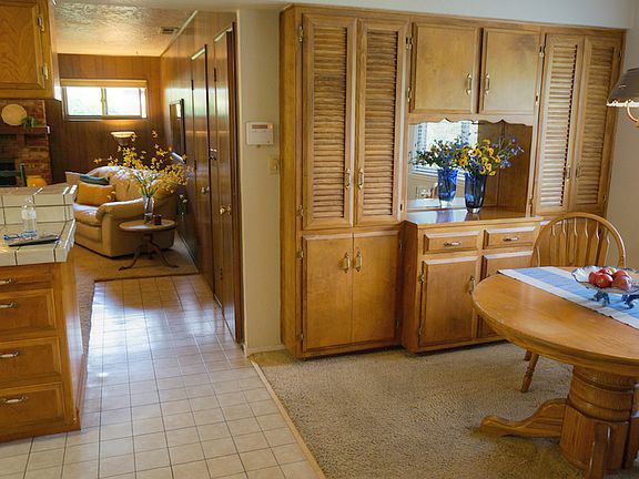 4th image of 1415 Los Padres Way