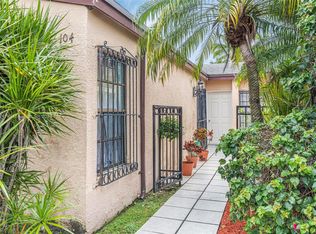 11570 SW 2nd St APT 104, Miami, FL 33174