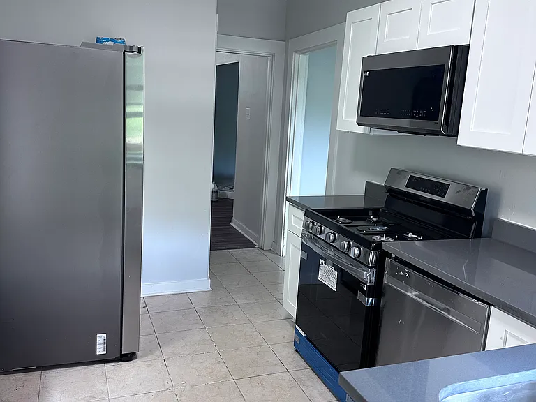 533 Halsey Ave — Photo 10