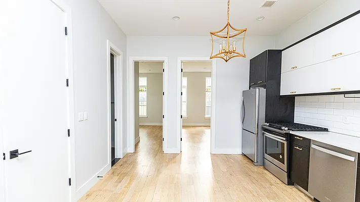 Rented by Nooklyn NYC LLC | media 53