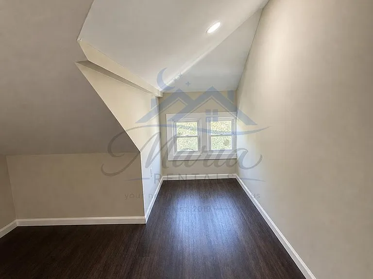1013 Prospect St #2R — Photo 16