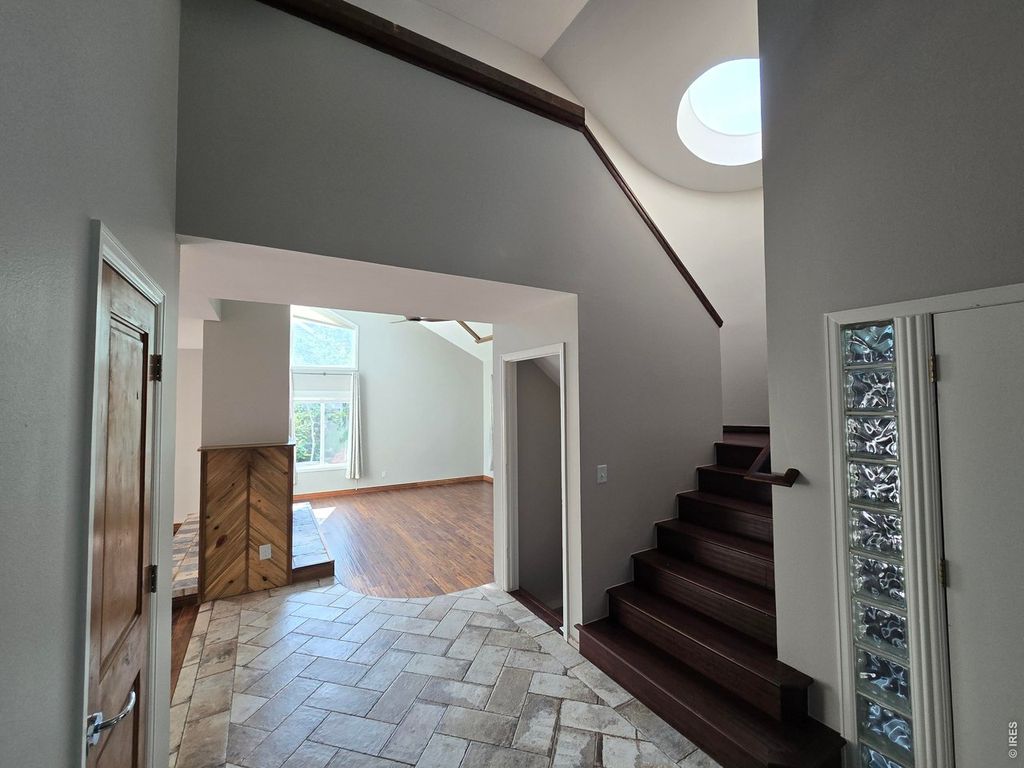 2419 Hollingbourne Dr