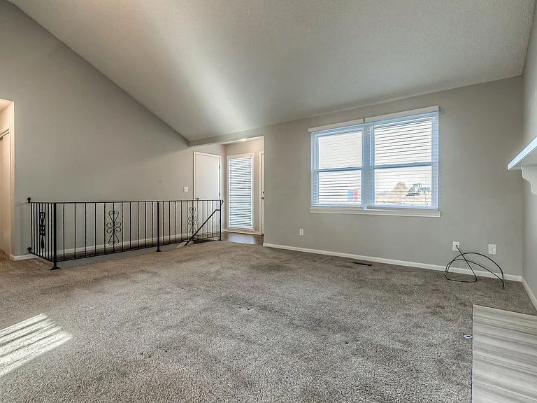 13749 W 62nd St — Photo 3