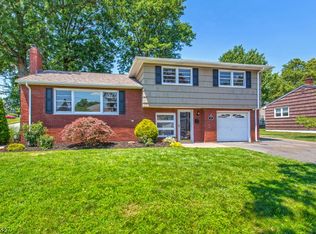 3 Parallel St, Nutley, NJ 07110