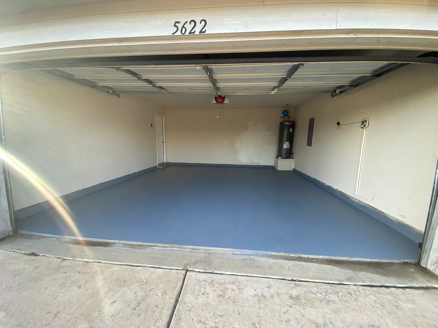 3 bed, 1836 sqft, $2,330 — Photo 3