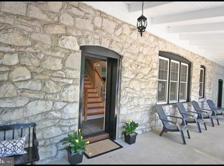 215 W Conestoga Rd, Devon, PA 19333