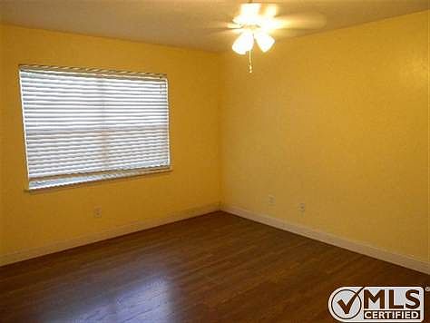 4th image of 4122 White Pine Ct