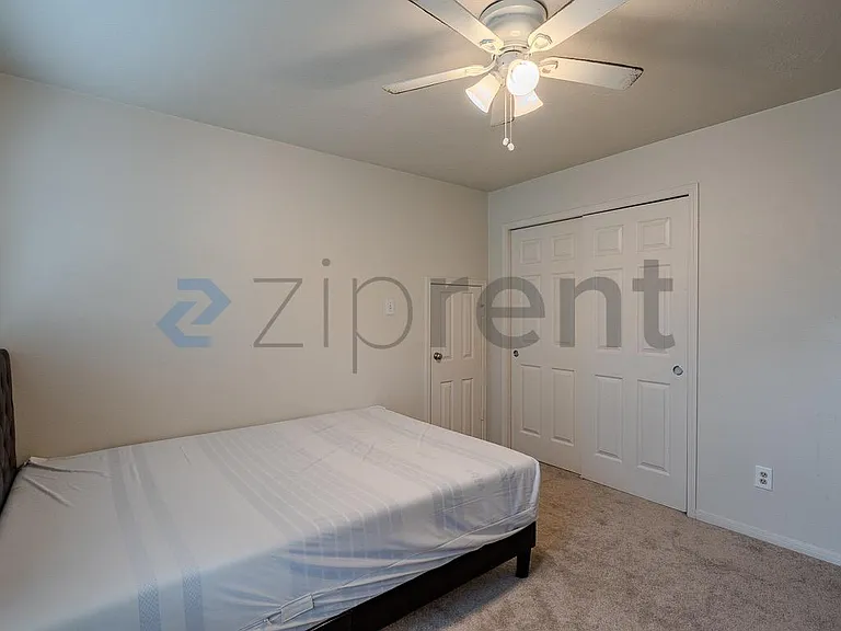 19927 Cypresswood Sq — Photo 32