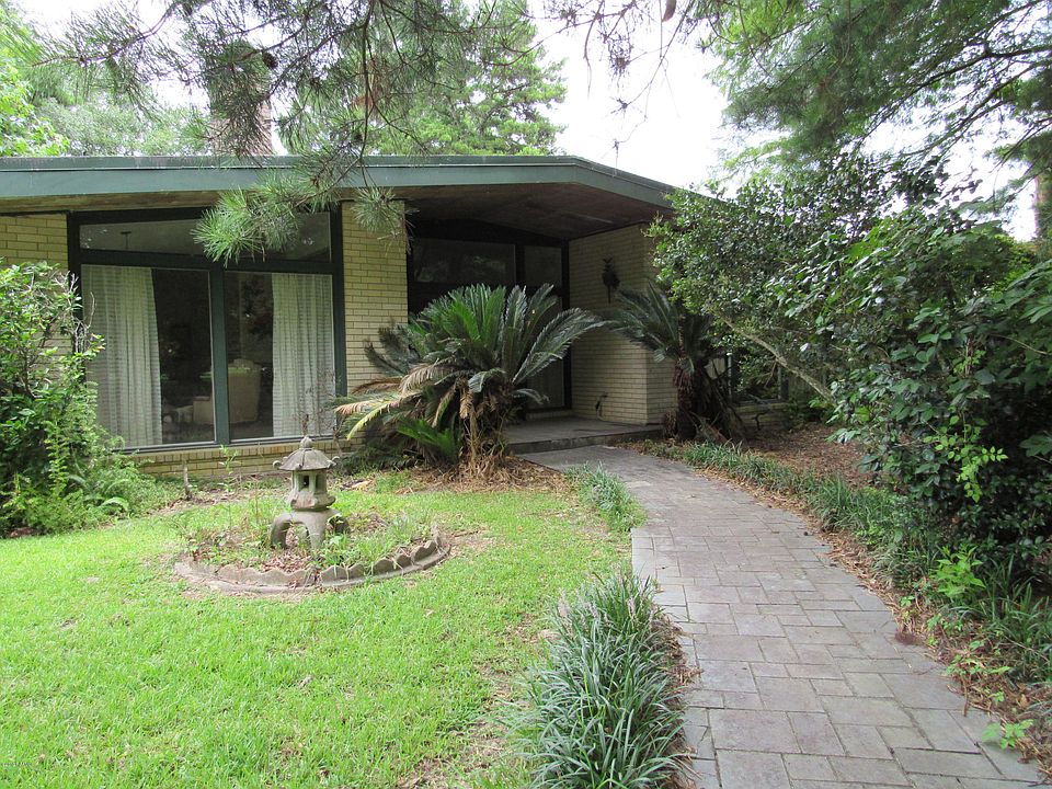 1st image of 602 Evelyn Dr