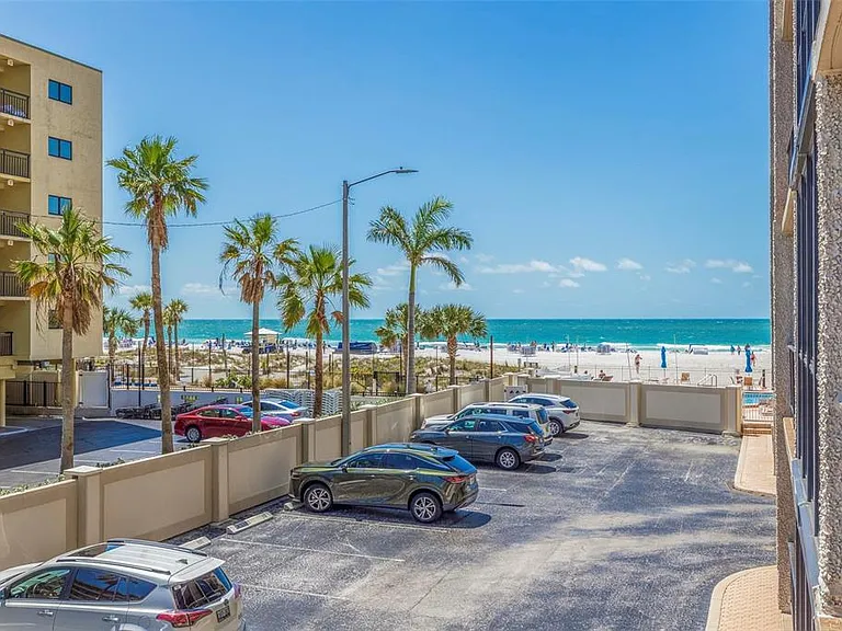 5396 Gulf Blvd #209 — Photo 32