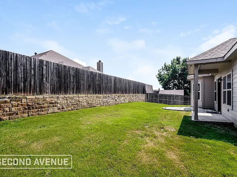 2109 Lorrie Ln — Photo 23