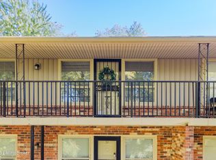 3501 Paragon Ct UNIT 32, Louisville, KY 40218