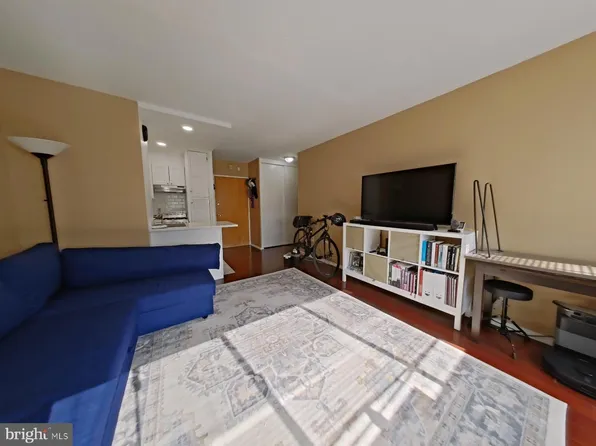 2101-17 Chestnut St #1011, Philadelphia, PA 19103