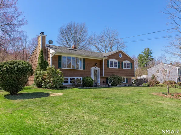 9 Stanley Drive, Seymour, CT 06483