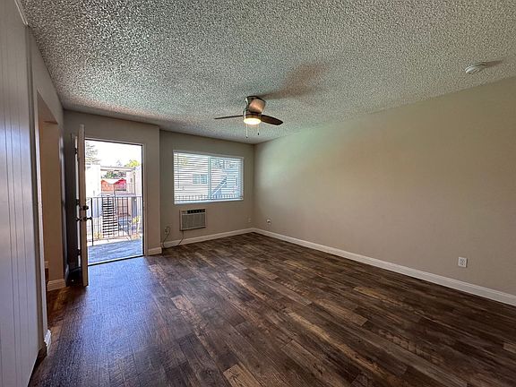 4th image of 5971 Lake Crest Way APT 25