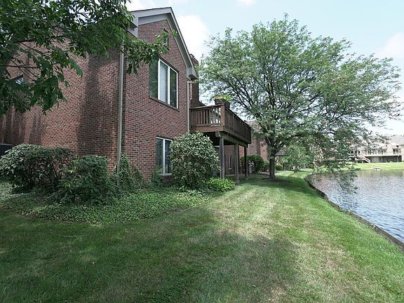 5th image of 854 Willowdale Dr