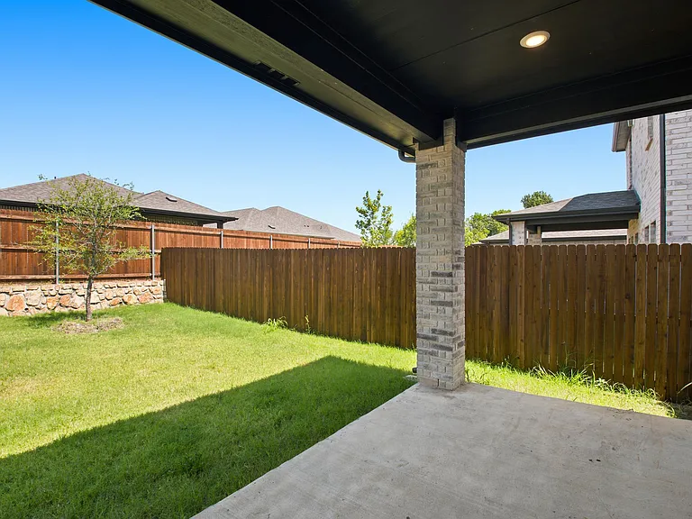 810 Honeydew Ln — Photo 20