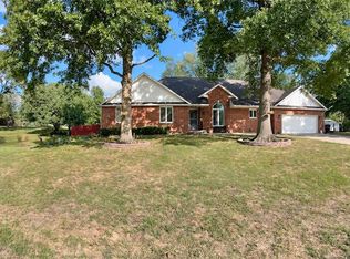 404 Olive St, Windsor, MO 65360